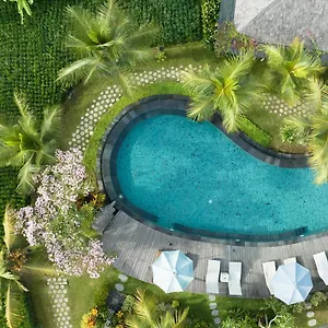 Otel Queen At Gunung Sari